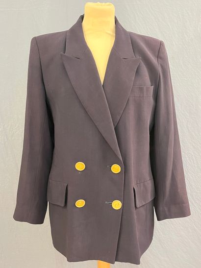 null YVES SAINT LAURENT, Variation
Vintage blue crepe jacket. 
Crossed three-button...