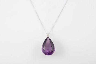 null Necklace in 18k white gold, pendant holding an 11ct pear-cut amethyst, the hoop...
