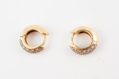 null Pair of 18k yellow gold hoop earrings set with small diamonds. 
Gross weight:...