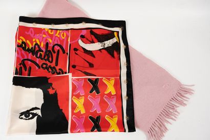 null Lot including a scarf and a square:
- CHRISTIAN DIOR Pink wool scarf. 130 x...