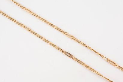 null 14k yellow gold chain. 
Weight : 8,10gr
