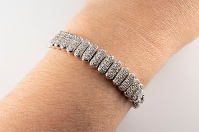 null VERNEY Paris
18k white gold bracelet adorned with brilliant-cut diamonds on...