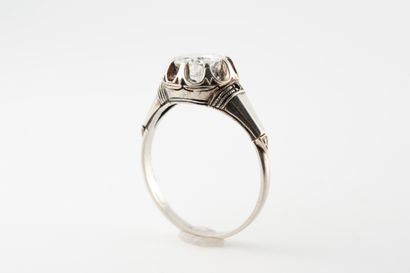 null Solitaire ring in 18k white gold set with a 1.20ct old-cut diamond. 
Gross weight:...
