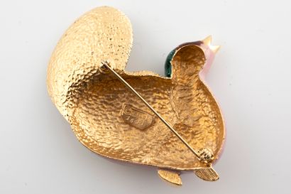 null CARVEN
Broche oiseau fabuleux en métal doré et émaillé.
Haut.: 6cm