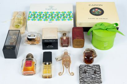 null Lot of approx. 14 perfume bottles with or without box, full or with perfume...