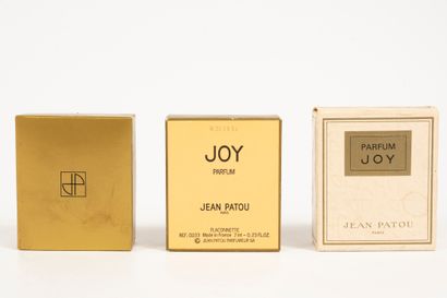 null JEAN PATOU « Joy »
Lot comprenant trois flaconnettes d’extrait de parfum 7ml...