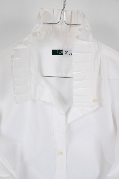 null RALPH LAUREN and GERARD PASQUIER
Set of two blouses:
- GERARD PASQUIER, linen...
