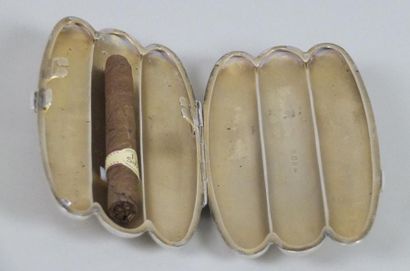 null Etui à cigares en argent à compartiments -Angleterre Birmingham 1911- Poids143...