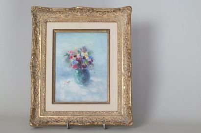 null LOUVRIER Maurice -1878-1954 Fleurs sur fond bleu Huile sur carton  20 x15 cm...