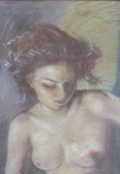 null FRIED PAL- Budapest -1893- 1976 Portrait de femme en buste -Pastel signé en...