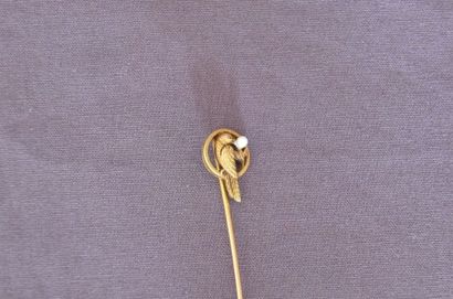 BIJOUX Epingle à cravate en or avec petite perle fine- pb 2g