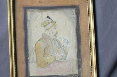 null Miniature persanne gouache rehaussée d'or -XIXème Fumeur d'opium