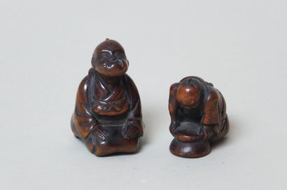 null deux Netsuke illustrant des Ronins . buis ou bambou ? japon période Meji 20ème...