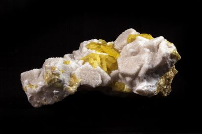 Minéralogie Aragonite et Soufre - Agrigente ( Sicile Italie)

21x16x13cm

Cristallisation...