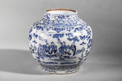 Arts d'Asie Pot en porcelaine blanche décoré en bleu cobalt sous couverte d'une assemblée...