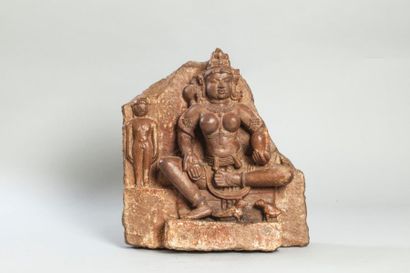 Arts d'Asie La déesse Ambikâ l'une des épouses de Shiva et fille de Daksha assimilée...