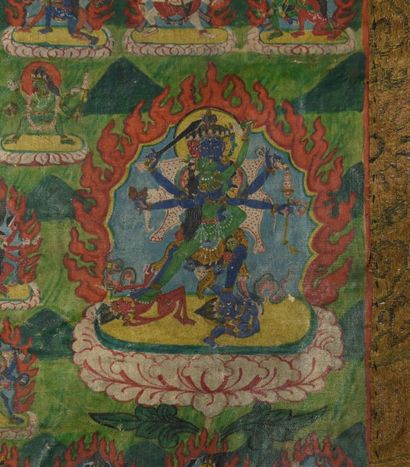 Arts d'Asie Tangka illustrant soixante dix Boddhisattvas et divinités bouddhistes....