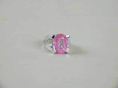 BIJOUX Bague en or gris saphir rose Birmanie 11,56cts 18g10 (PB)