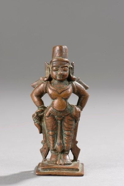 null Vithoba, une des formes de Vishnu assimilé à Krishna debout dans une posture...