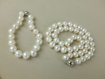 null Collier de perles de Chine et bracelet en perles asssorti fermoirs en argen...