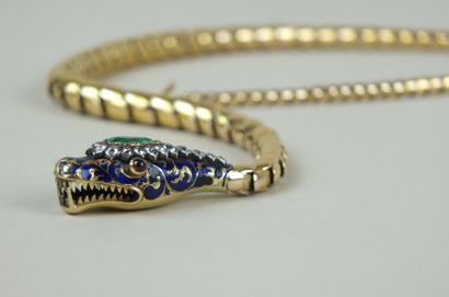 null Beau collier ancien en forme de serpent, le corps à écailles articulées en or...
