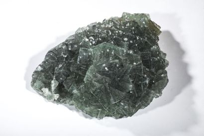 null Bloc de fluorite verte très transparente avec petits cristaux blancs de calcite,...