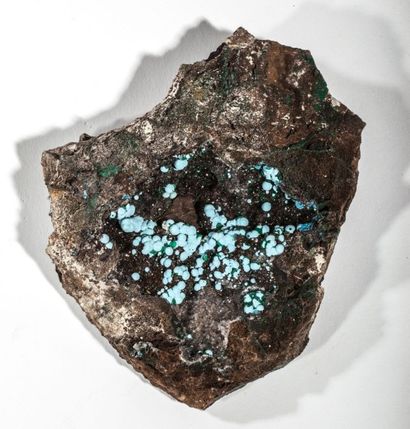 null Petite géode de quartz microcristallin avec petites boules de planchéite bleu...