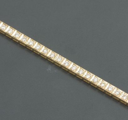 null Bracelet ligne en or jaune, 585 MM, souligné de diamants taille brillant en...