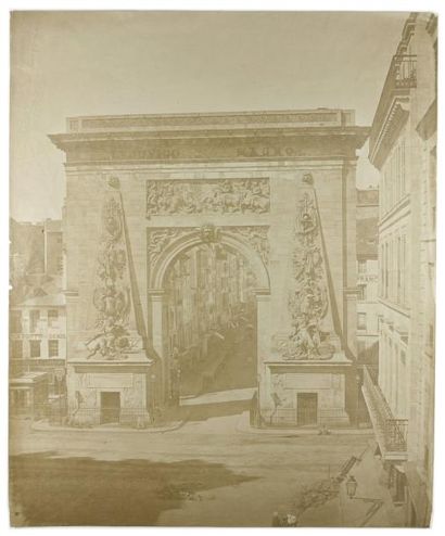 Calotypiste parisien (Le Secq ?) Porte St Denis avec les alentours en travaux de...