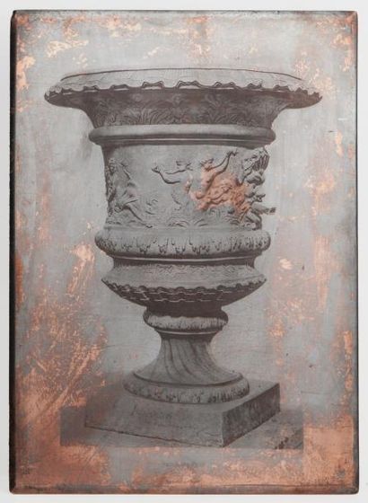 BALDUS Vase en plomb, Versailles
Cuivre aciéré, 325x240 mm