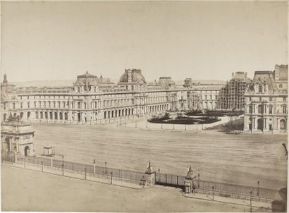 BALDUS Les travaux du Louvre avec échaufaudages vus depuis le Palais des Tuileries,...