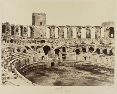 BALDUS Arènes de Nîmes
Arènes d'Arles, 1855
Deux albumines, 200x260 mm (2)