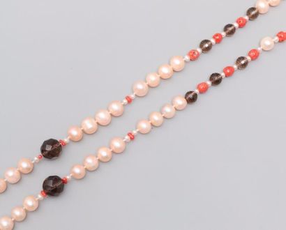null Sautoir de perles de culture intercalées de perles de cornalines et perles de...