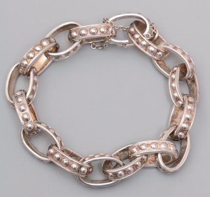  Bracelet en, argent 925 MM, poinçon Minerve, chaînette de sécurité, poids : 57,9gr....