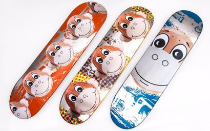 null Jeff Koons (1955- ): Monkey Train Skateboard, 3 têtes de singes sur fond jaune,...
