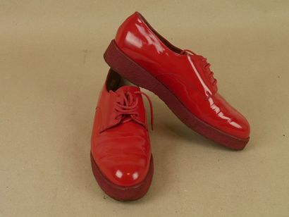 null Ensemble : Maud FRISON- Paire de chaussures vernies rouge- T 39- Etat neuf +...