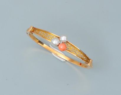 null Bracelet rigide ouvrant en or rose, 750 MM, orné de deux perles "Bouton" et...