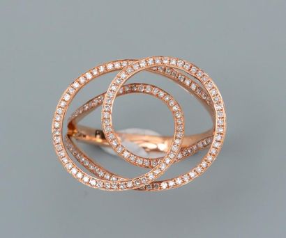 null Bague dessinant des ellipses d'or rose, 750 MM, recouvertes de brillants, total...