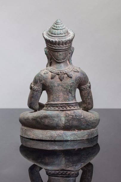 null Bouddha assis en bronze, Khmer XIX eme , Hauteur : 19,50 cm 