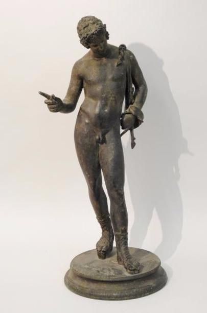 null Dieu Bacchus jeune. Bronze d’après l’antique. XIXès. H :62cm. Travail italien....