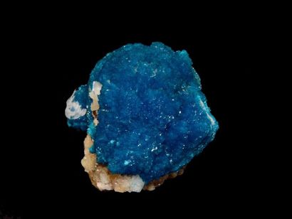 null Cavansite.Exceptionnel spécimen de cavansite en forme de dôme. Présence d’une...