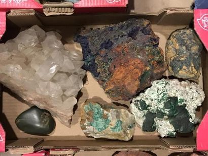 null Minéralogie - Suite collection ensemble de minéraux divers ( quelques accid...