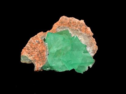 null Fluorine.Magnifique couleur verte pour cette fluorine de Namibie. Très bon niveau...