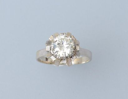 null Bague en or gris, 750 MM, ornée d'un diamant taille brillant pesant 1,21 carat...