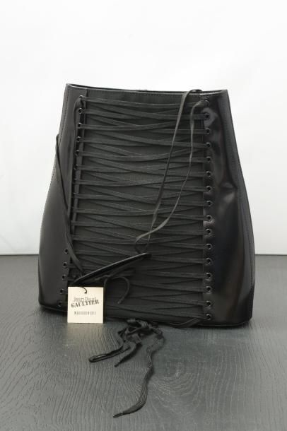 null Jean Paul GAULTIER, Sac " Couture " à lacets, couleur noire, dimensions : 22...