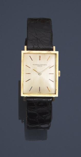 null VACHERON CONSTANTIN, Bracelet montre en or jaune, 750 MM, lunette rectangulaire,...