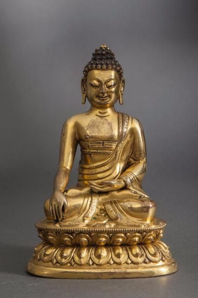 Buddha Maravijaya assis en Bumishparsha mudra...