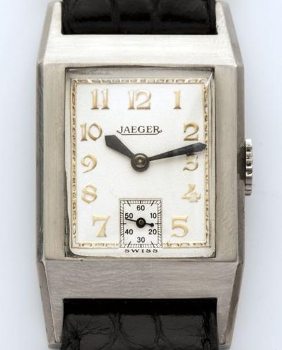 null MONTRE JAEGER VINTAGE EN ACIER MÉCANIQUE

Très jolie montre d'homme vintage...