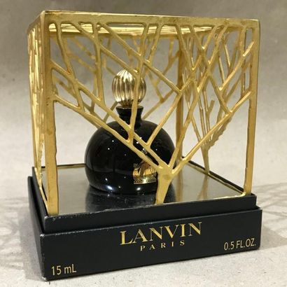 null LANVIN "Arpège Jardin d'Or"

Flacon modèle boule. Série Limitée décorée de 1998,...