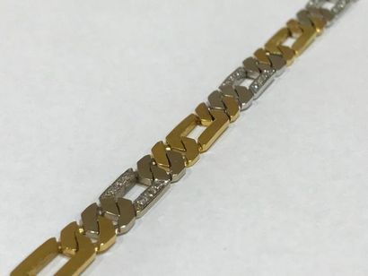 null Bracelet gourmette en or blanc et jaune - Maillons réhaussés de diamants - PB...